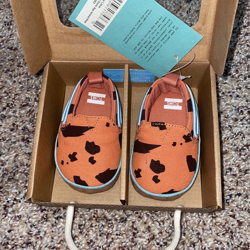 TOMS baby shoes